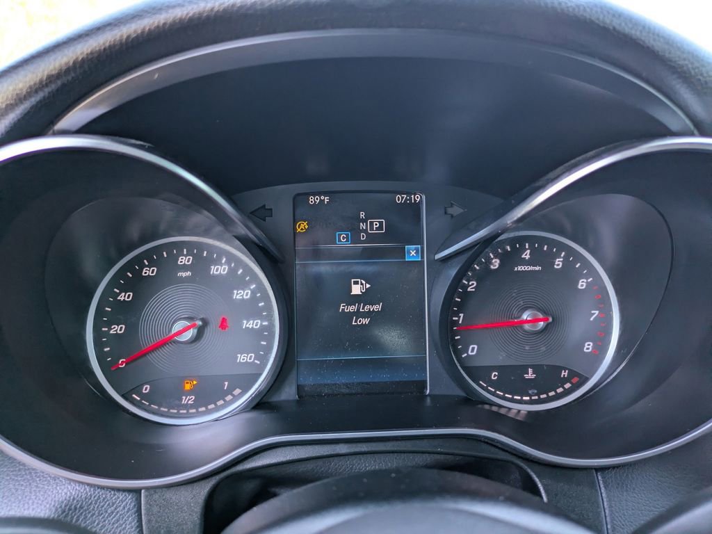 Used 2022 Mercedes-Benz GLC 300 image 32