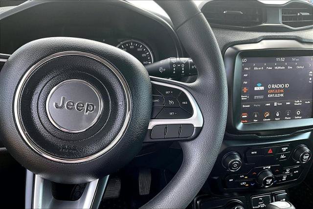 Used 2023 Jeep Renegade Latitude AWD/4WD image 19