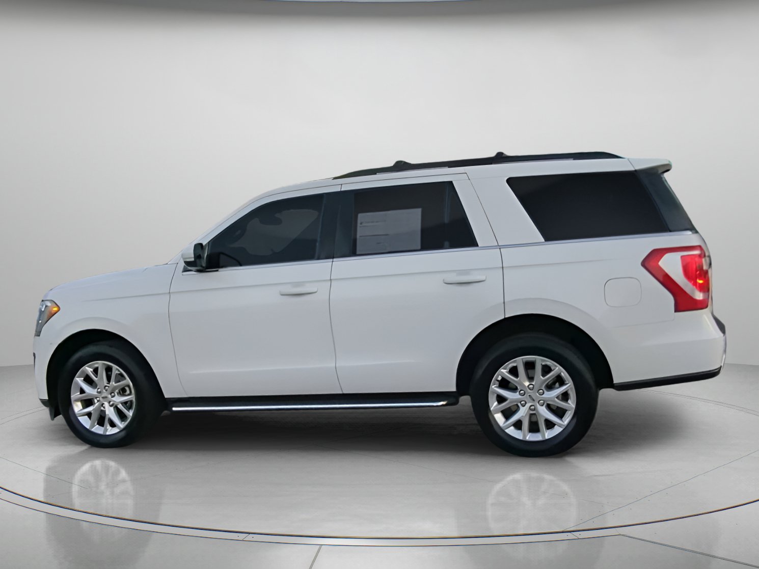 Certified 2021 Ford Expedition XLT RWD image 18