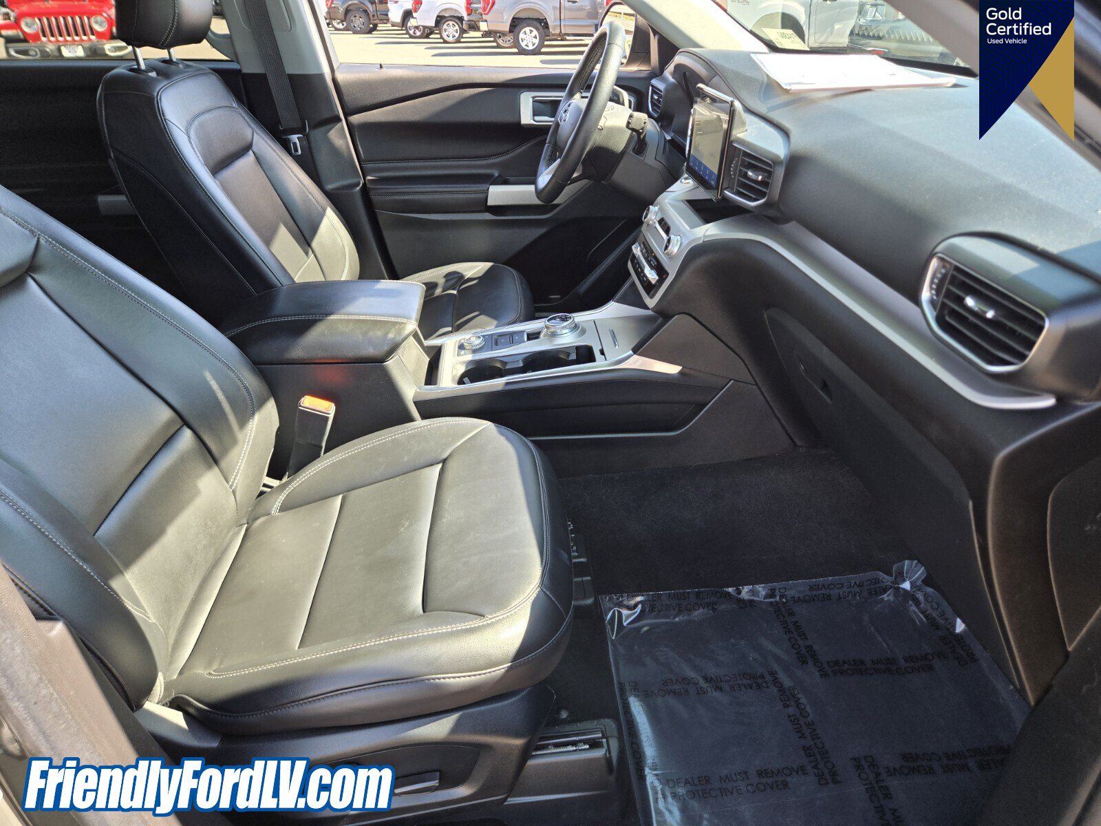 Certified 2023 Ford Explorer XLT w/ Equipment Group 202A AWD/4WD image 18
