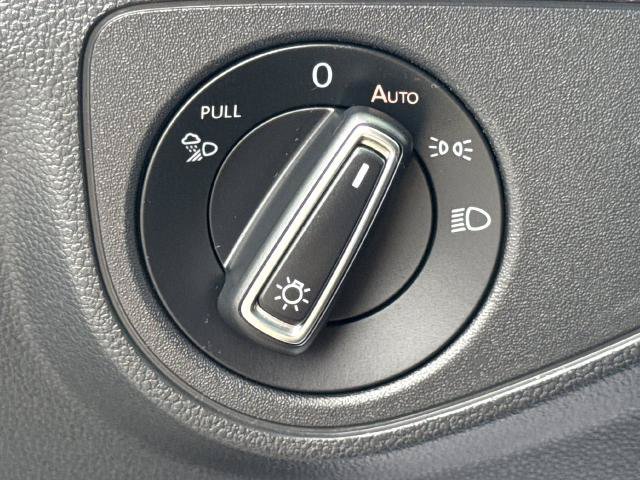 Used 2022 Volkswagen Atlas SEL AWD/4WD image 36