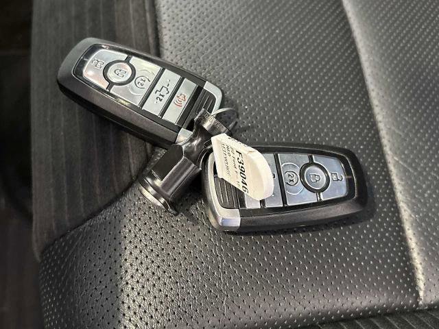 Certified 2022 Ford F150 Raptor w/ Equipment Group 801A High image 33