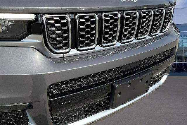 Used 2024 Jeep Grand Cherokee L Summit AWD/4WD image 34