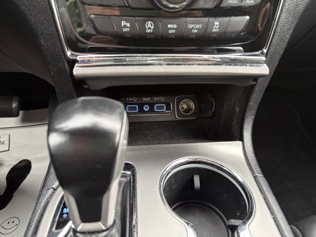 Used 2020 Jeep Grand Cherokee Altitude image 34