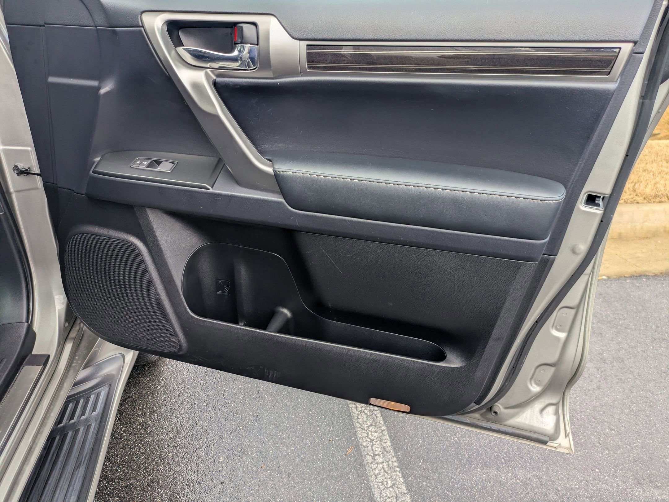 Used 2023 Lexus GX 460 Premium image 35