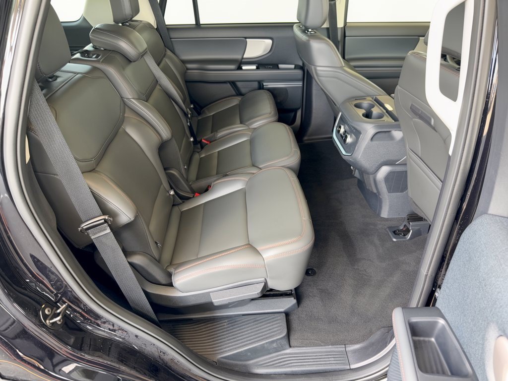 Certified 2025 Ford Expedition Active AWD/4WD image 29