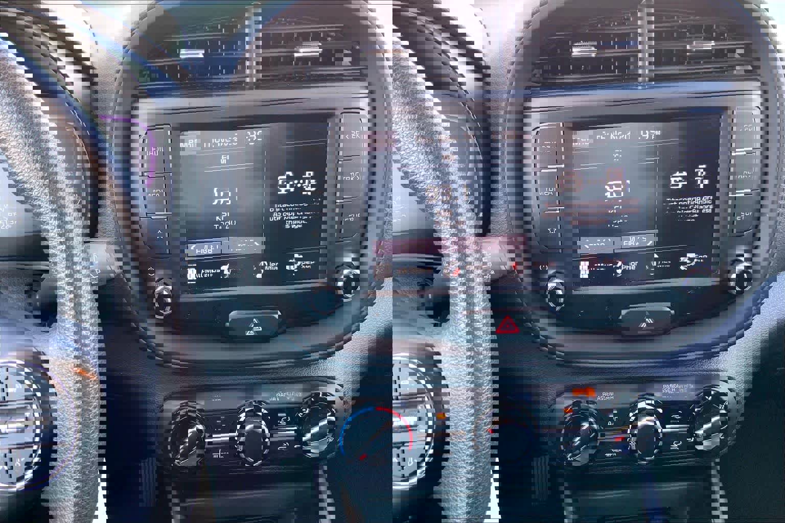 Used 2023 Kia Soul LX image 6