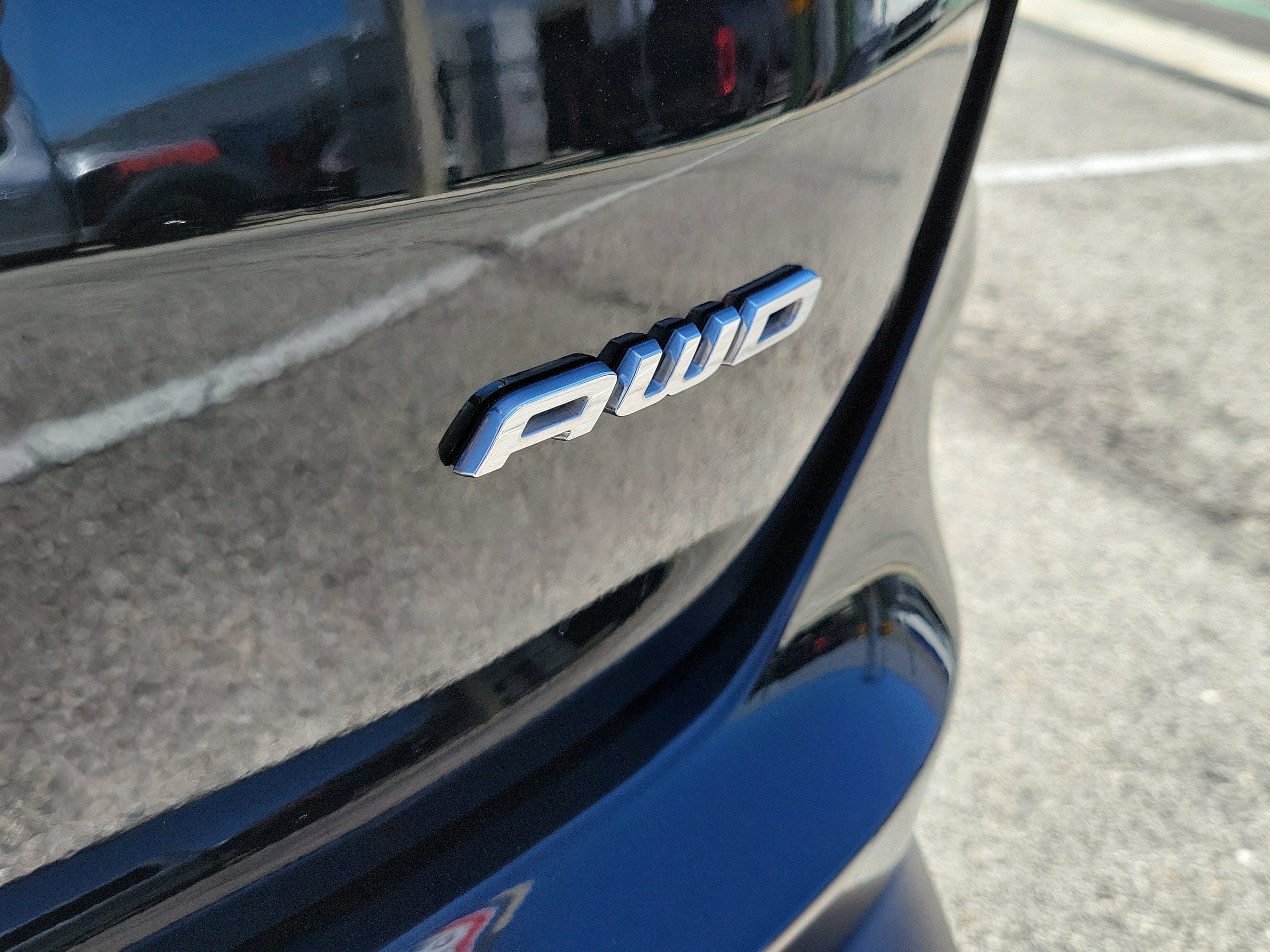 Certified 2024 Ford Edge SE image 10