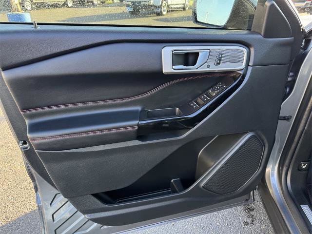 Certified 2022 Ford Explorer ST-Line w/ Class IV Trailer Tow Package image 13