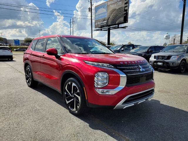 Used 2023 Mitsubishi Outlander SE image 8