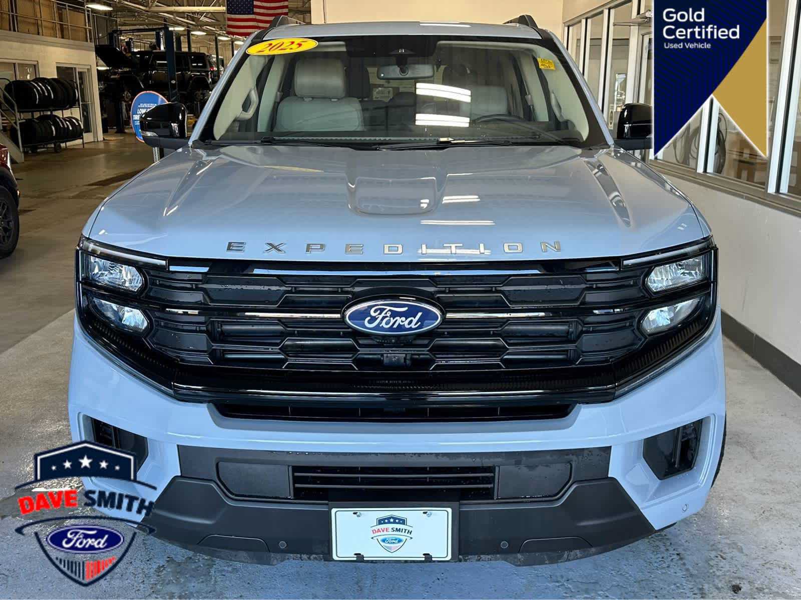 Certified 2025 Ford Expedition Active AWD/4WD image 53