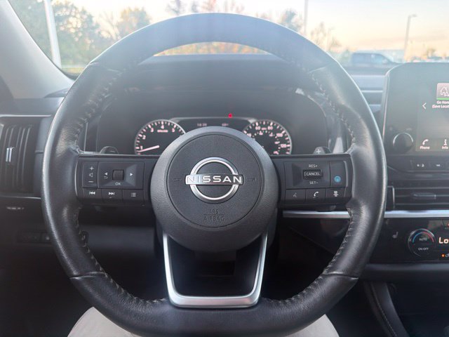 Used 2022 Nissan Pathfinder SL AWD/4WD image 43