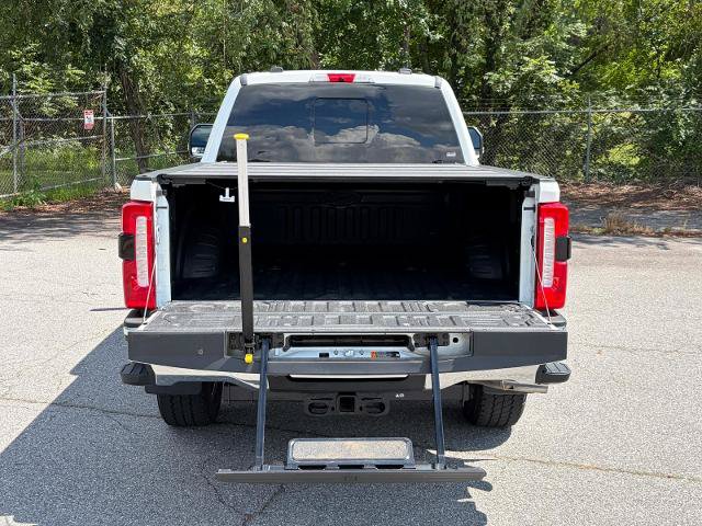 Certified 2024 Ford F250 Lariat w/ Lariat Ultimate Package AWD/4WD image 4
