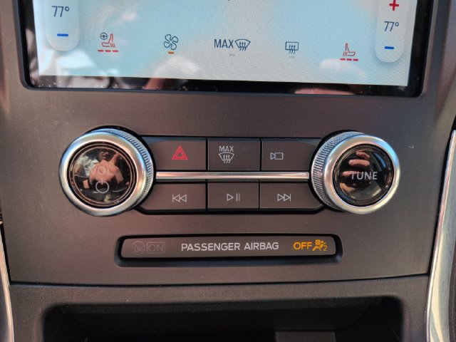 Certified 2024 Ford Edge Titanium w/ Equipment Group 301A AWD/4WD image 46