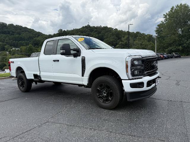 Certified 2025 Ford F350 XL w/ STX Appearance Package AWD/4WD image 3