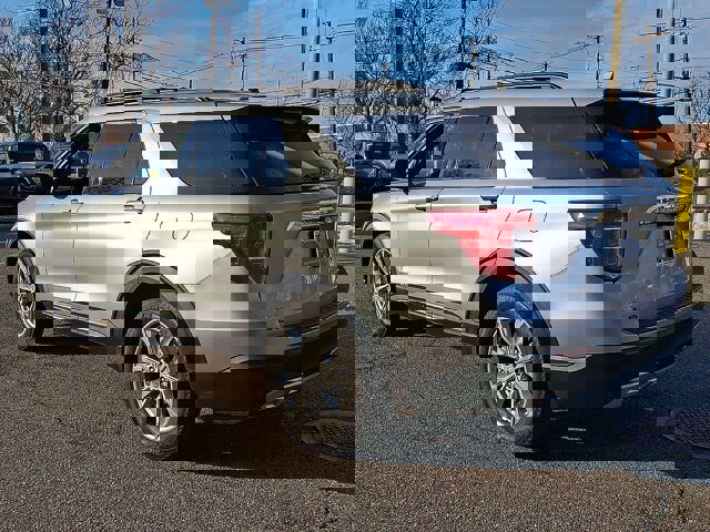 Certified 2024 Ford Explorer XLT w/ Equipment Group 202A image 5