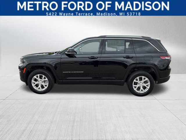 Used 2023 Jeep Grand Cherokee Limited AWD/4WD image 5