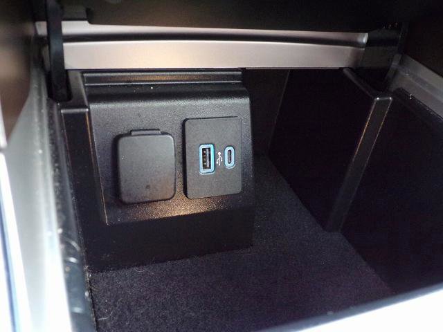 Certified 2022 Ford Explorer King Ranch w/ Premium Technology Package image 22