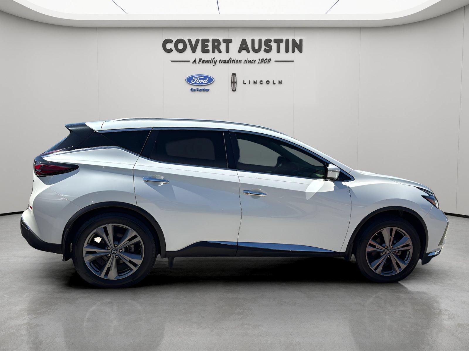 Used 2019 Nissan Murano Platinum w/ Cargo Package FWD image 7