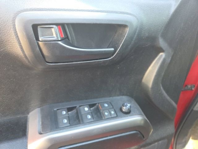 Used 2022 Toyota Tacoma SR5 image 6