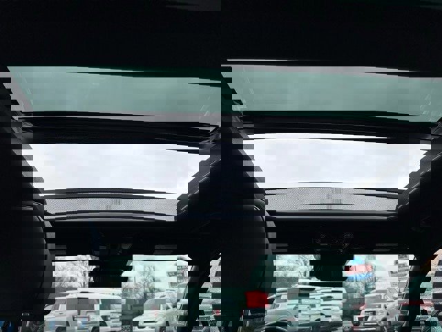 Used 2025 Kia K5 GT-Line w/ GT-Line Premium Package image 19