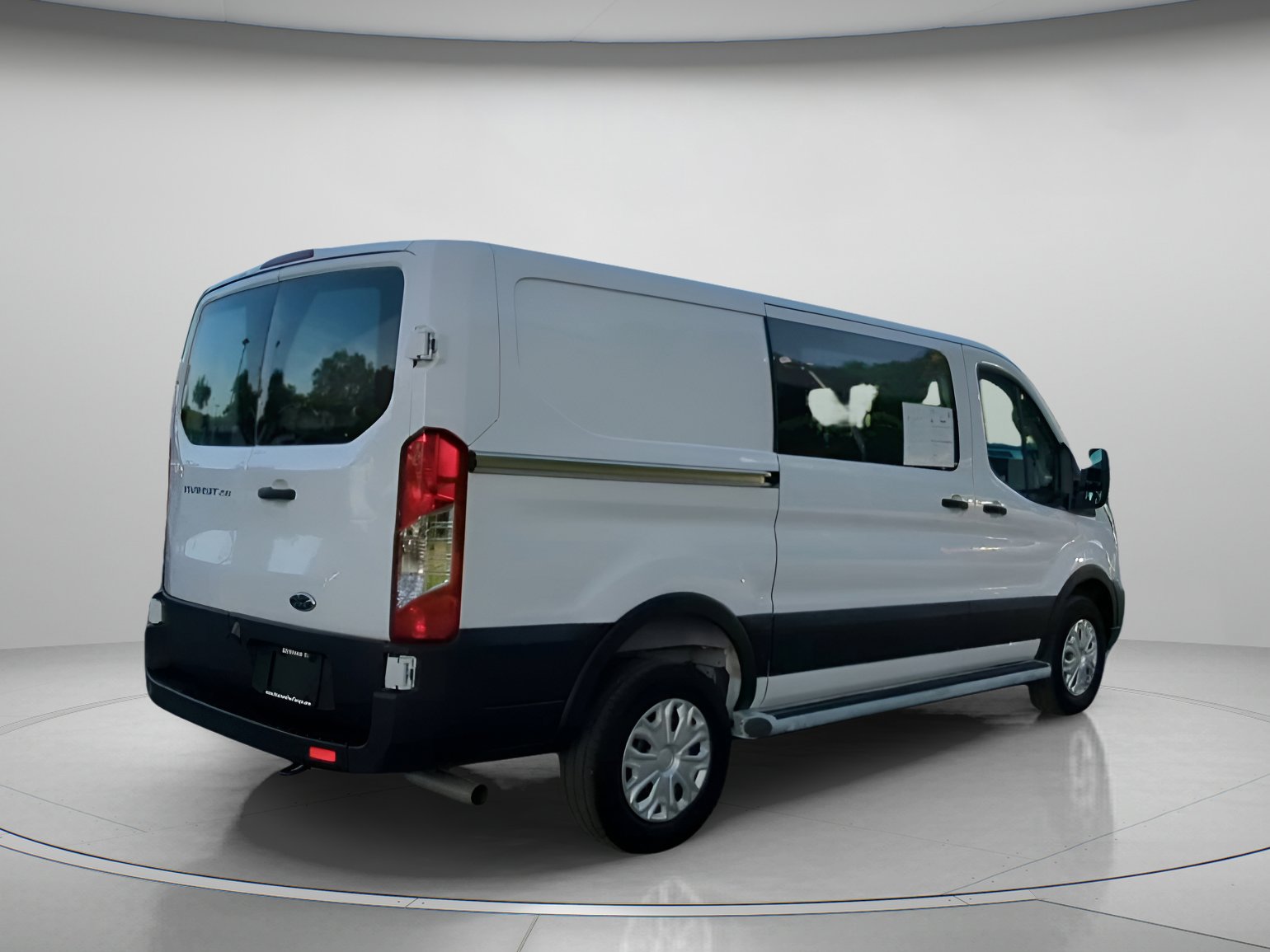 Certified 2025 Ford Transit 250 Low Roof w/ Exterior Upgrade Package RWD image 28