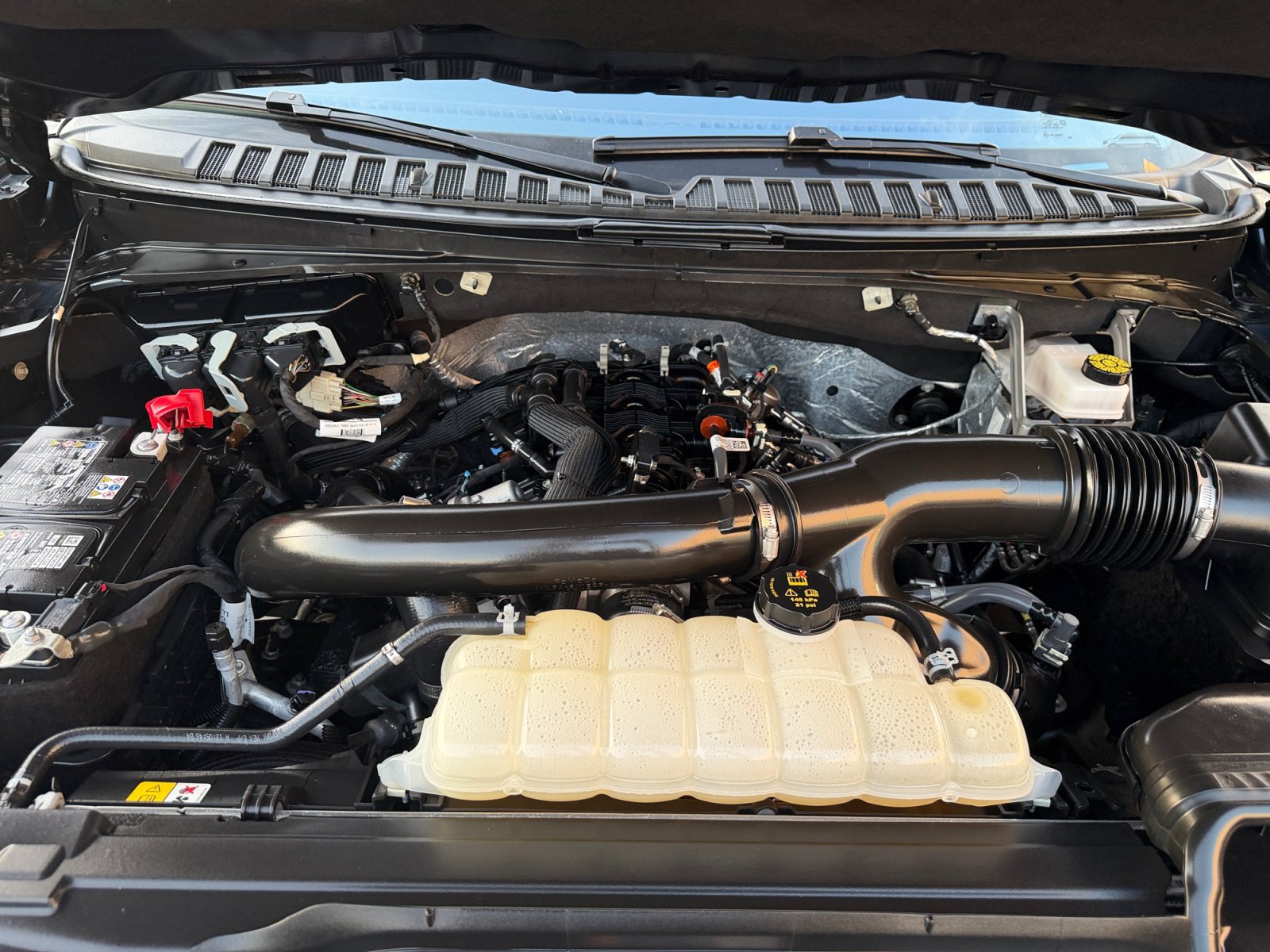 Certified 2025 Ford Expedition Tremor AWD/4WD image 32