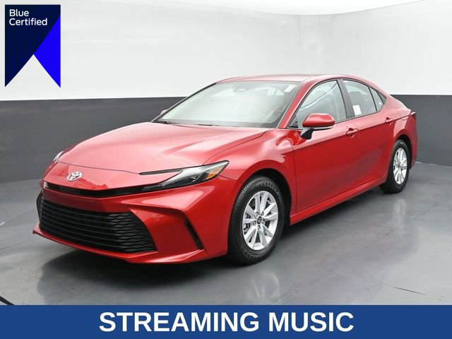Used 2025 Toyota Camry LE FWD image 1