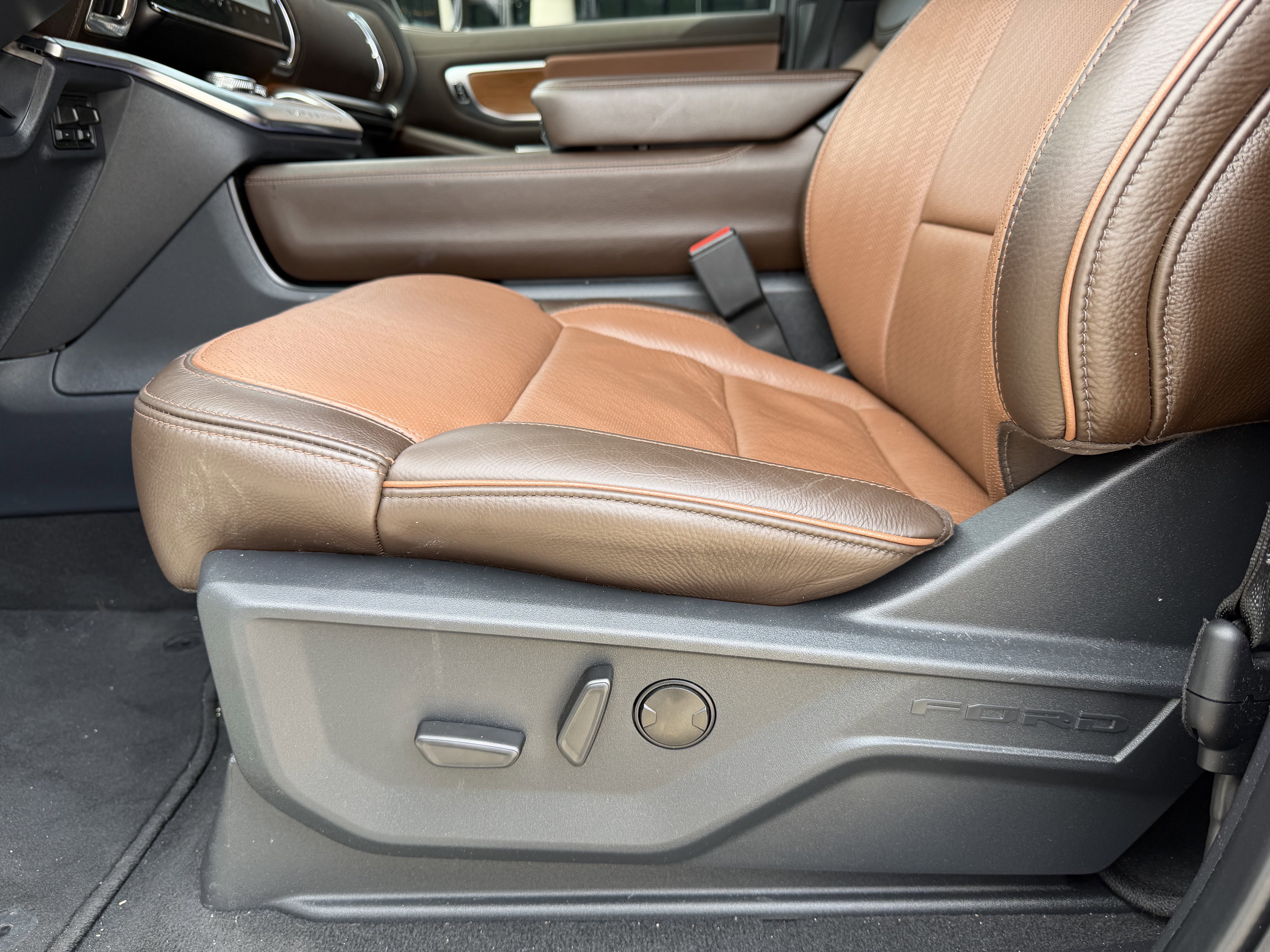 Certified 2025 Ford Expedition King Ranch AWD/4WD image 29