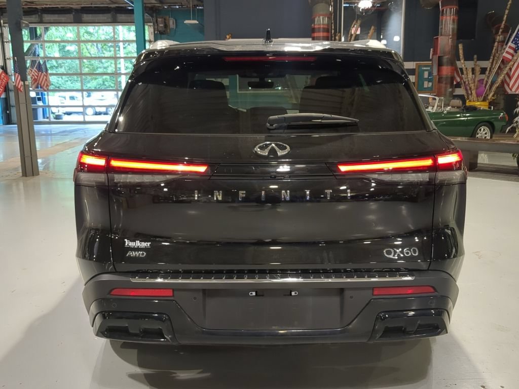 Used 2023 INFINITI QX60 Luxe w/ Performance Audio Package AWD/4WD image 9
