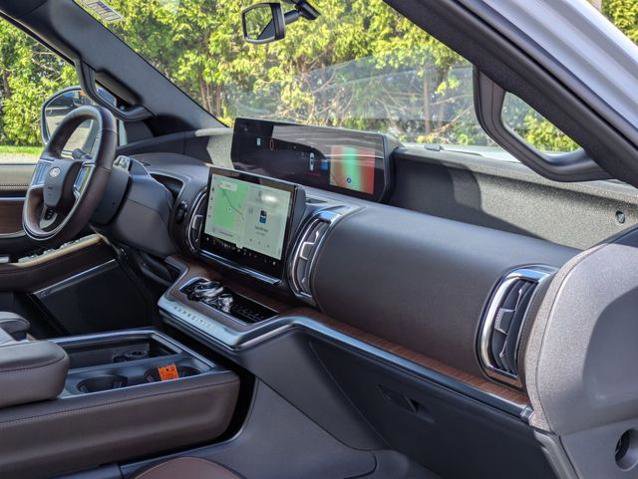 Certified 2025 Ford Expedition Max King Ranch image 40