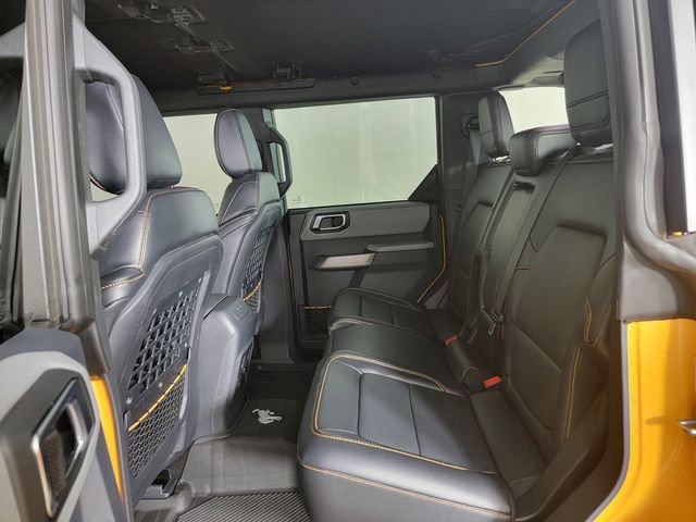 Certified 2022 Ford Bronco Badlands AWD/4WD image 16