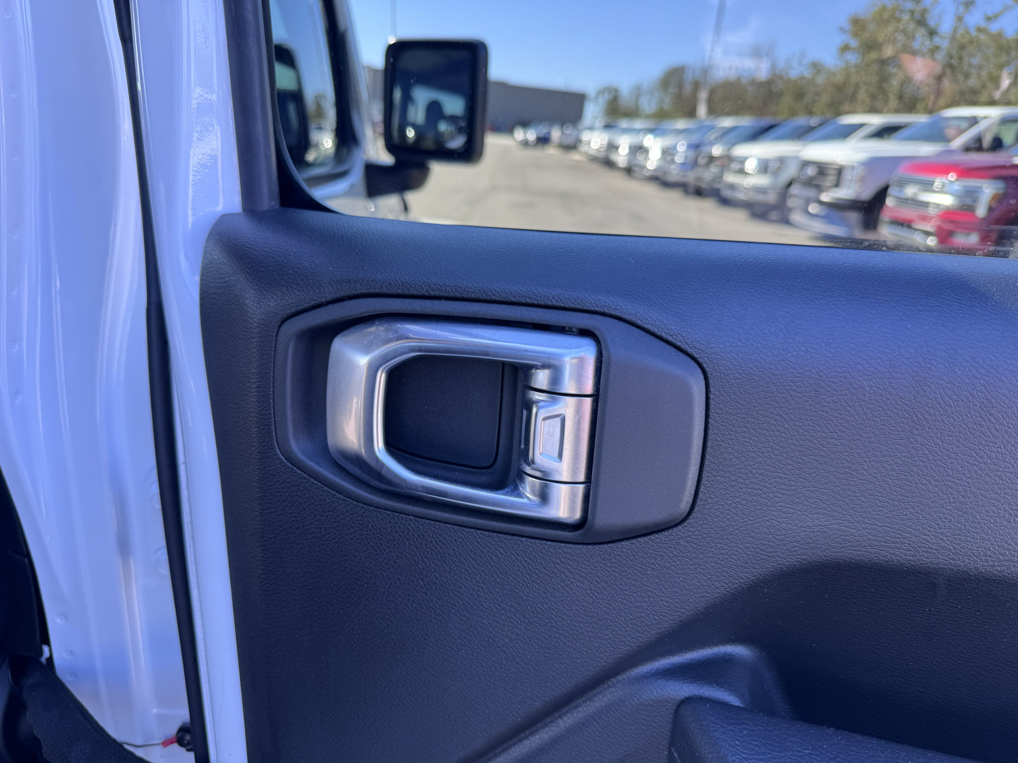 Used 2023 Jeep Gladiator Sport AWD/4WD image 27