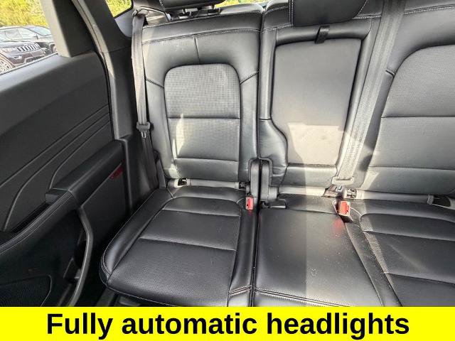 Certified 2025 Ford Escape Platinum AWD/4WD image 13
