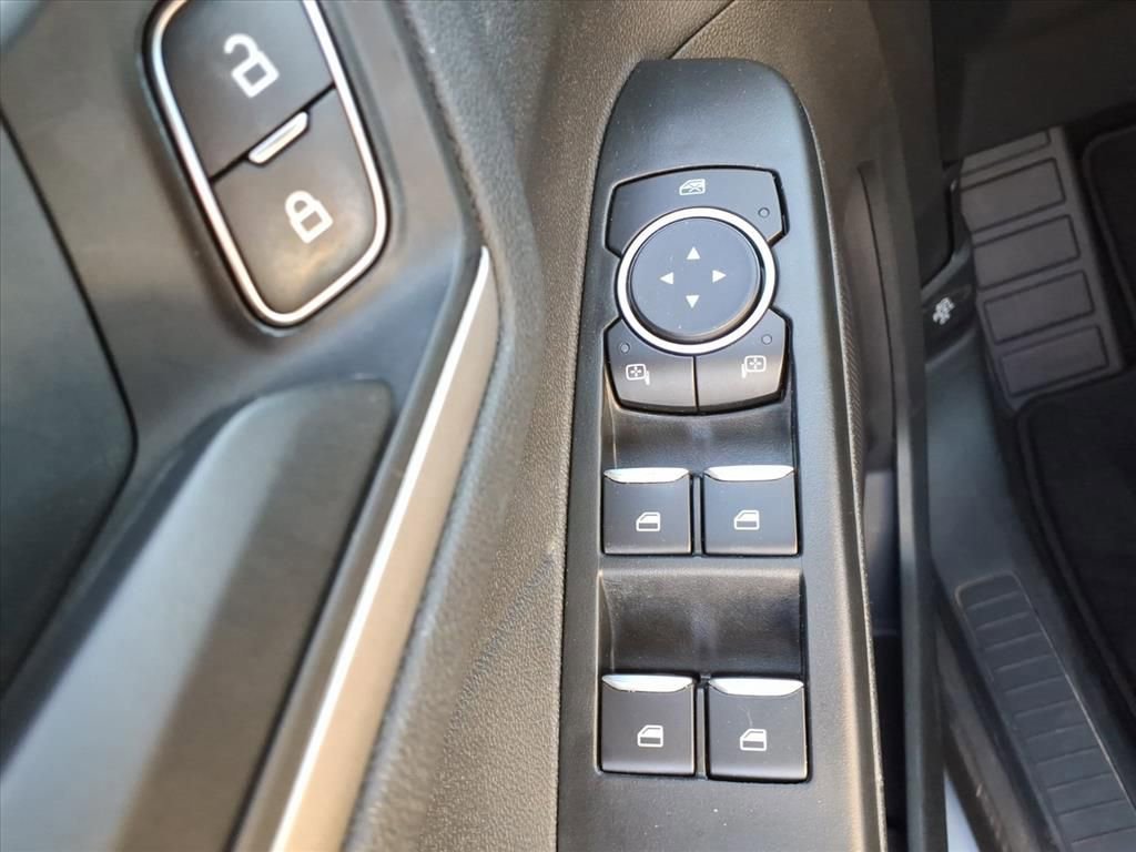 Certified 2022 Ford Escape SE image 17