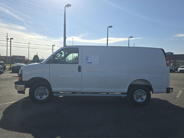 Used 2025 GMC Savana 2500 w/ Driver Convenience Package RWD image 10
