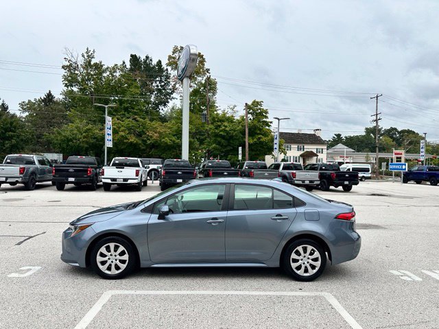 Used 2024 Toyota Corolla LE FWD image 9
