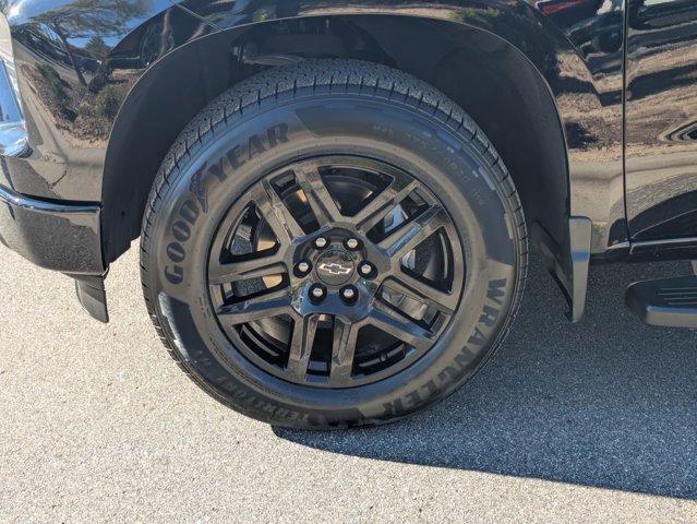 Used 2024 Chevrolet Silverado 1500 Custom image 12