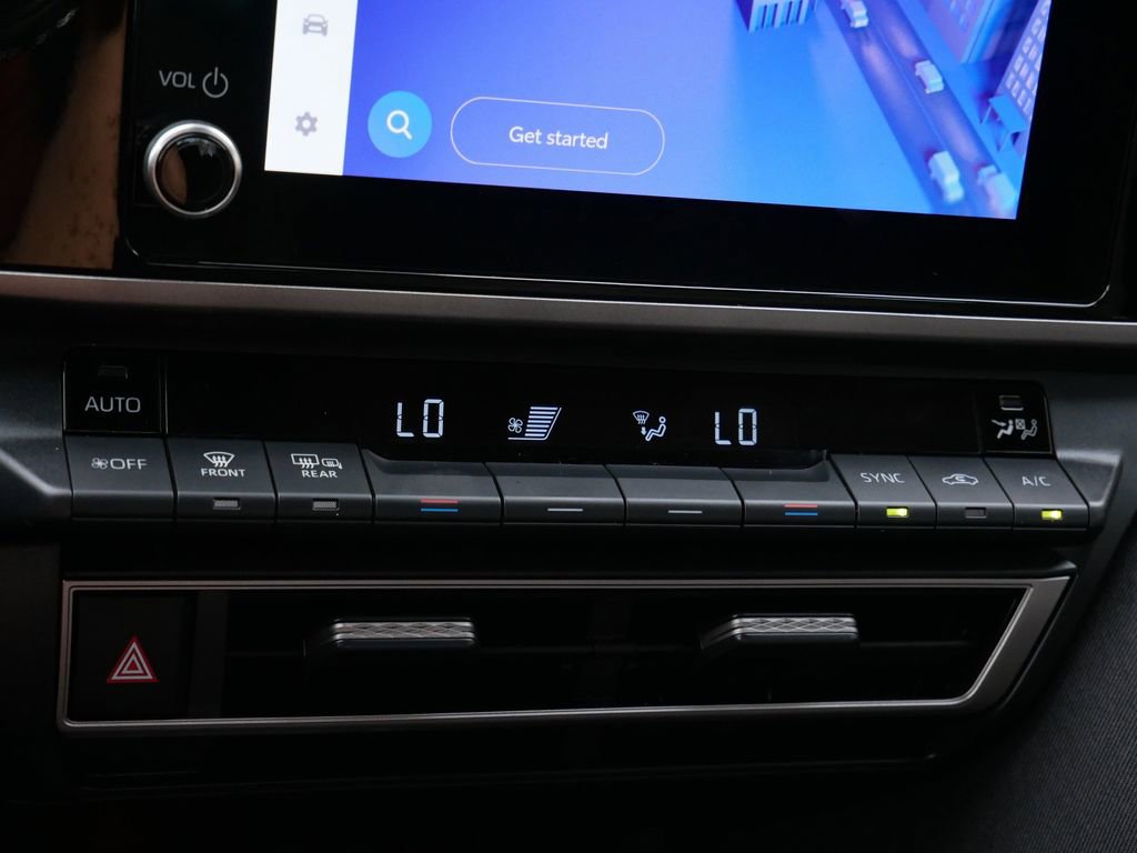 Used 2025 Toyota Camry LE image 24