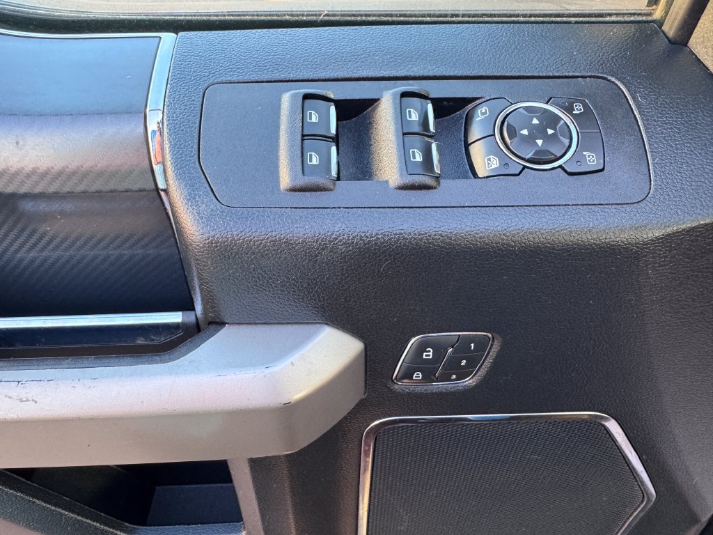 Certified 2019 Ford F150 Lariat w/ Equipment Group 502A Luxury AWD/4WD image 28