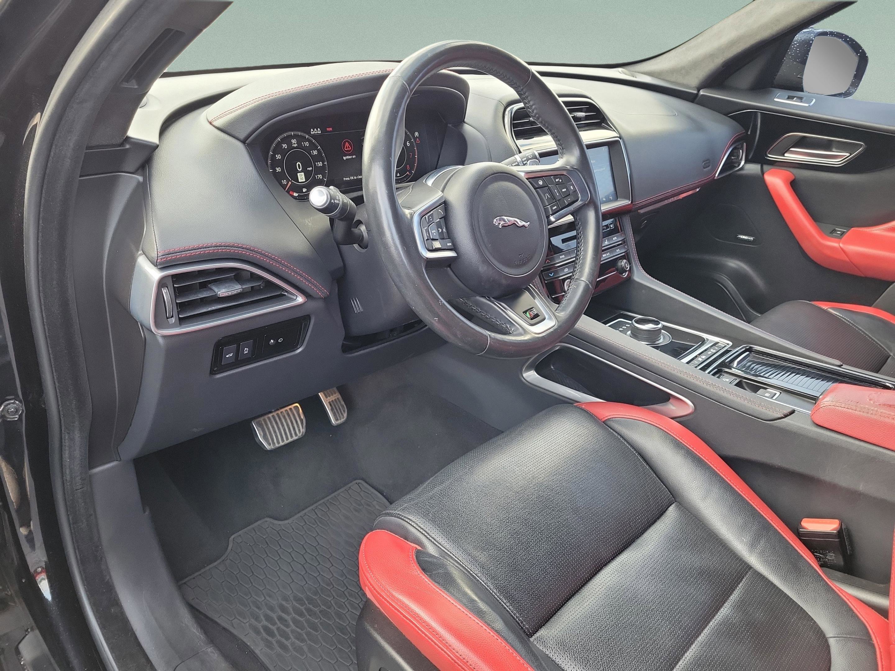 Used 2020 Jaguar F-PACE S AWD/4WD image 17