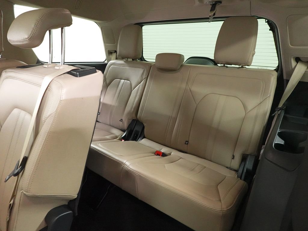 Certified 2024 Ford Expedition Limited image 21