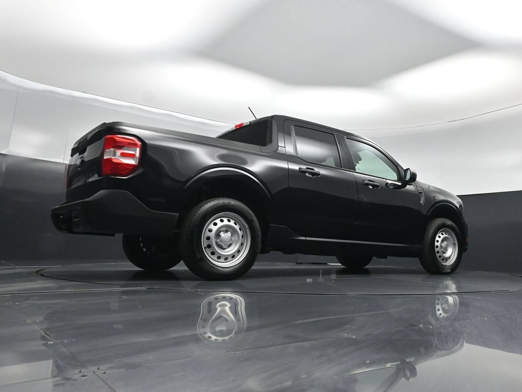 Certified 2025 Ford Maverick XL FWD image 42