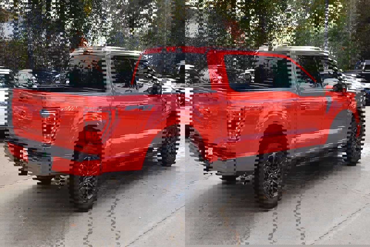 Certified 2022 Ford F150 XLT w/ Equipment Group 302A High image 9