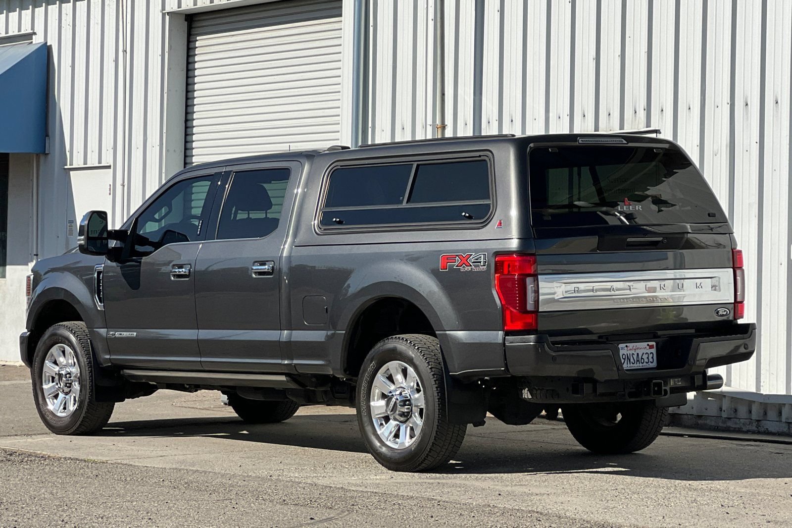 Certified 2020 Ford F250 Platinum w/ FX4 Off-Road Package AWD/4WD image 6