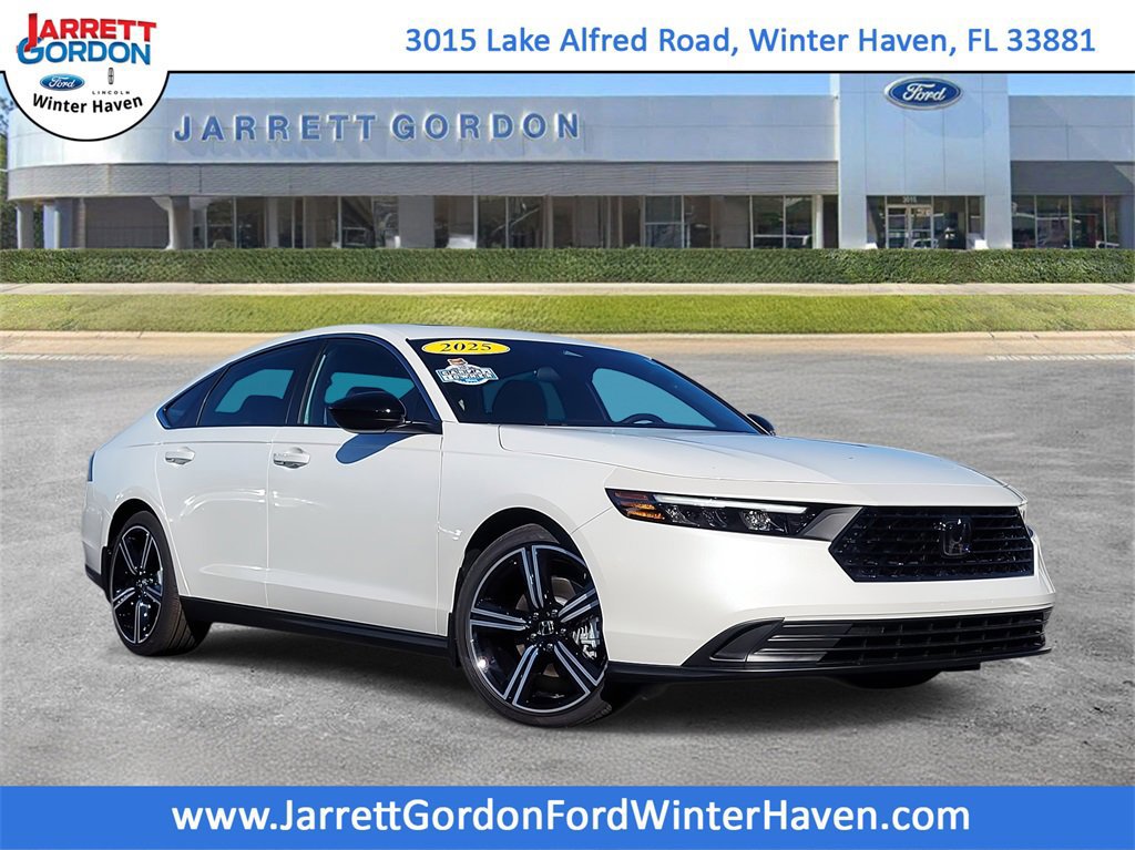 Used 2025 Honda Accord Sport image 4