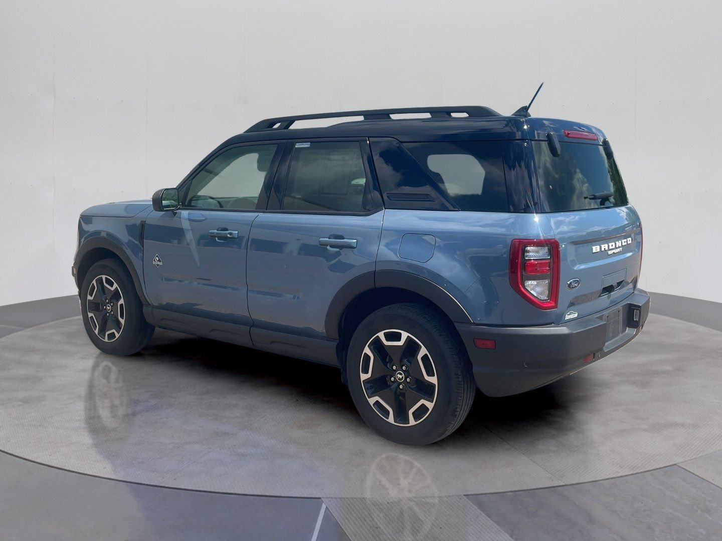 Certified 2024 Ford Bronco Sport Outer Banks w/ Tech Package AWD/4WD image 3
