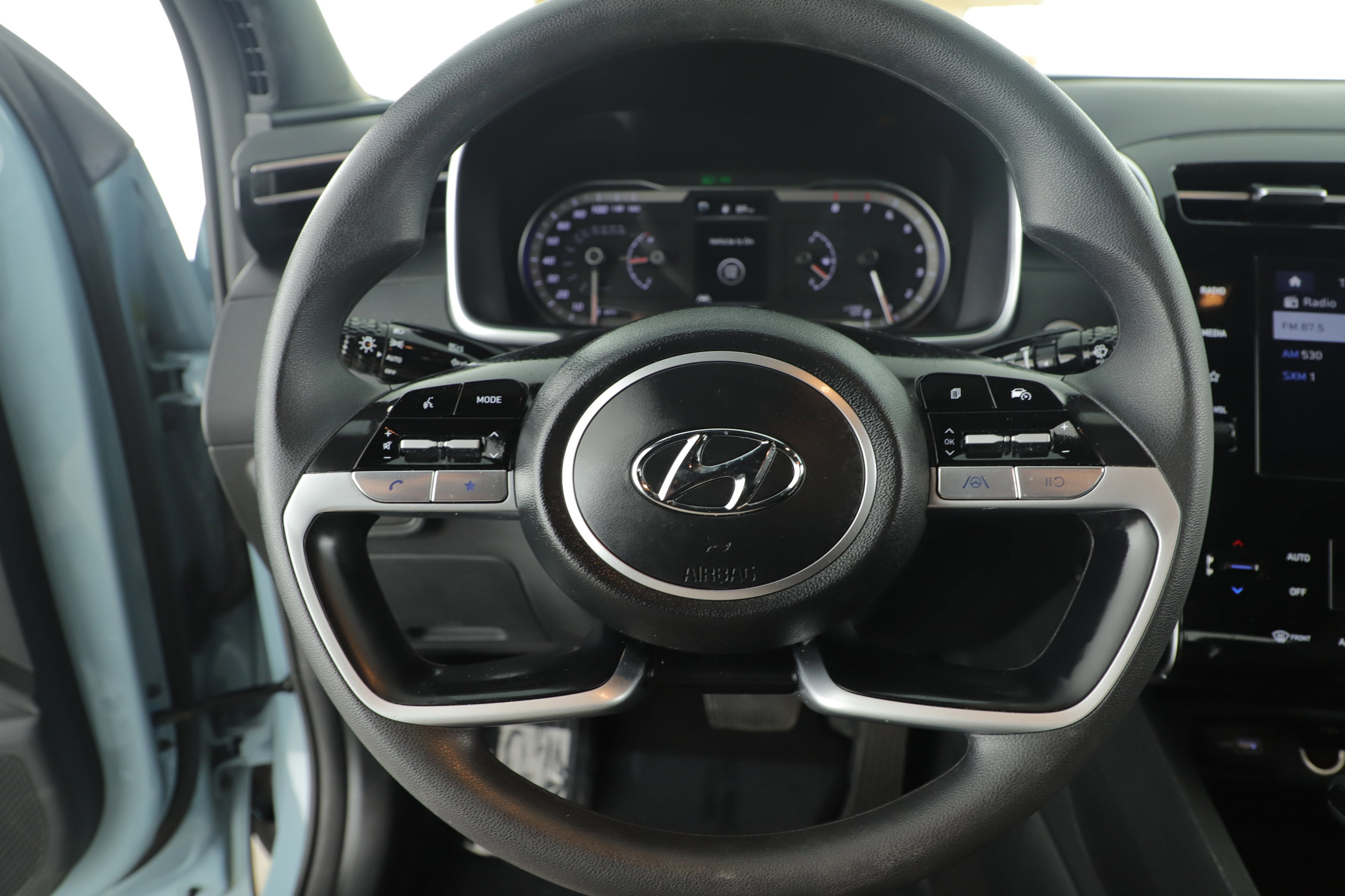 Used 2024 Hyundai Santa Cruz SEL image 17