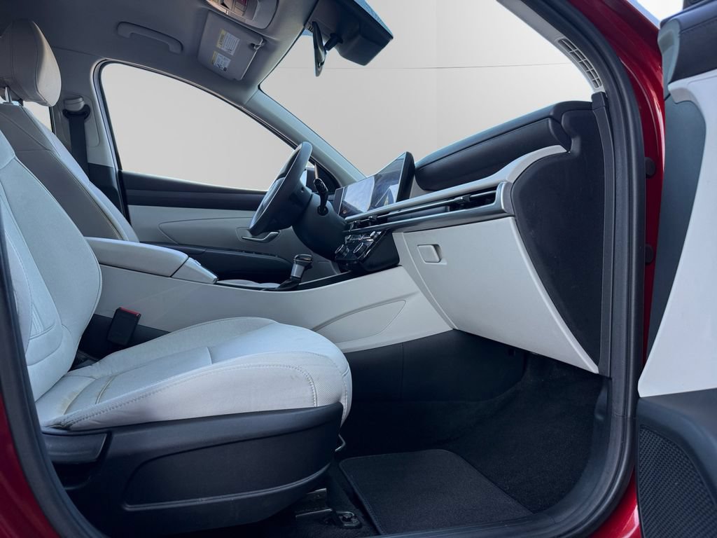 Used 2025 Hyundai Tucson SEL FWD image 15