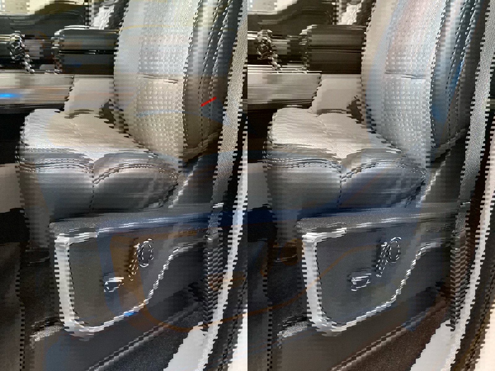 Certified 2022 Ford F150 Limited image 18